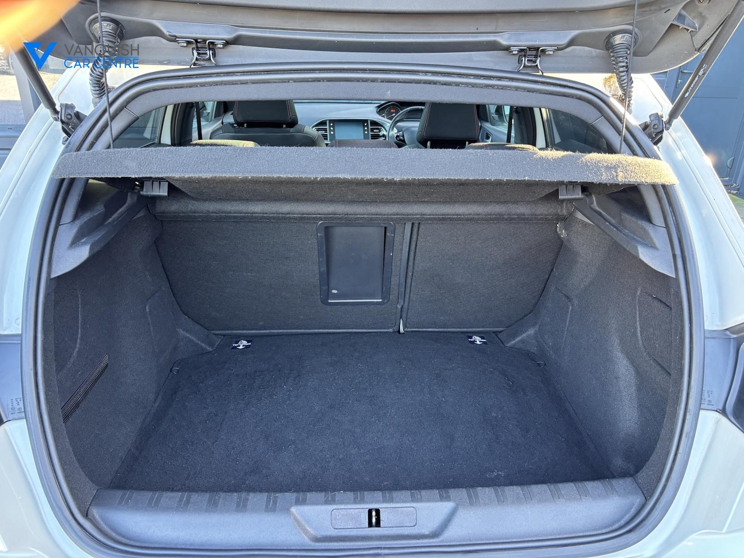 Used Peugeot 308 2019 for sale - 76616109: Photo 13