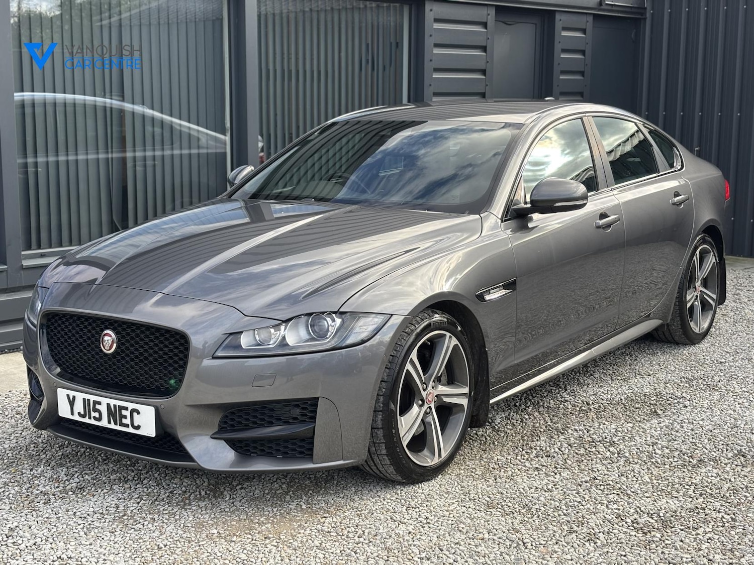 Used Jaguar XF 2015 for sale - 76616119: Photo 1