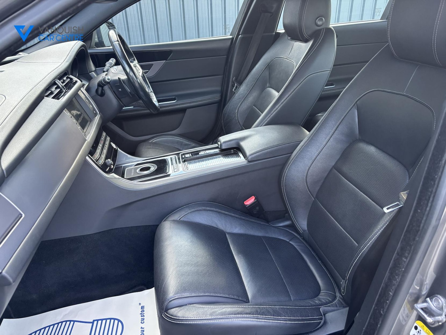 Used Jaguar XF 2015 for sale - 76616119: Photo 25