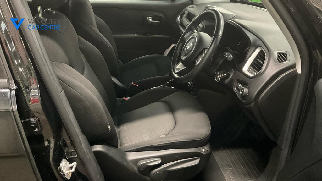 Used Jeep Renegade 2016 for sale - 77077197: Photo 3