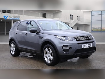 Used Land Rover Discovery Sport 2017 for sale - 76741853: Photo