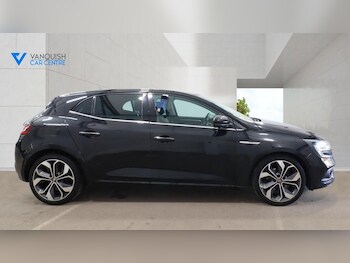 Used Renault Megane 2017 for sale - 78387003: Photo