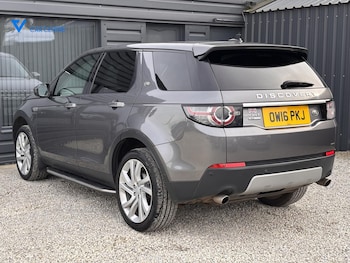 Used Land Rover Discovery Sport 2016 for sale - 77570250: Photo