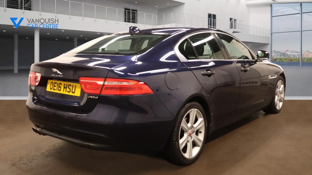 Used Jaguar XE 2016 for sale - 77274451: Photo 4