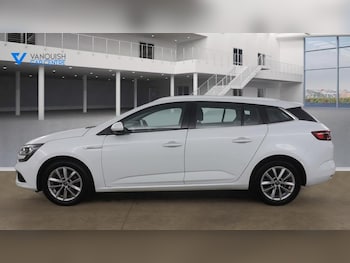 Used Renault Megane 2018 for sale - 77528270: Photo