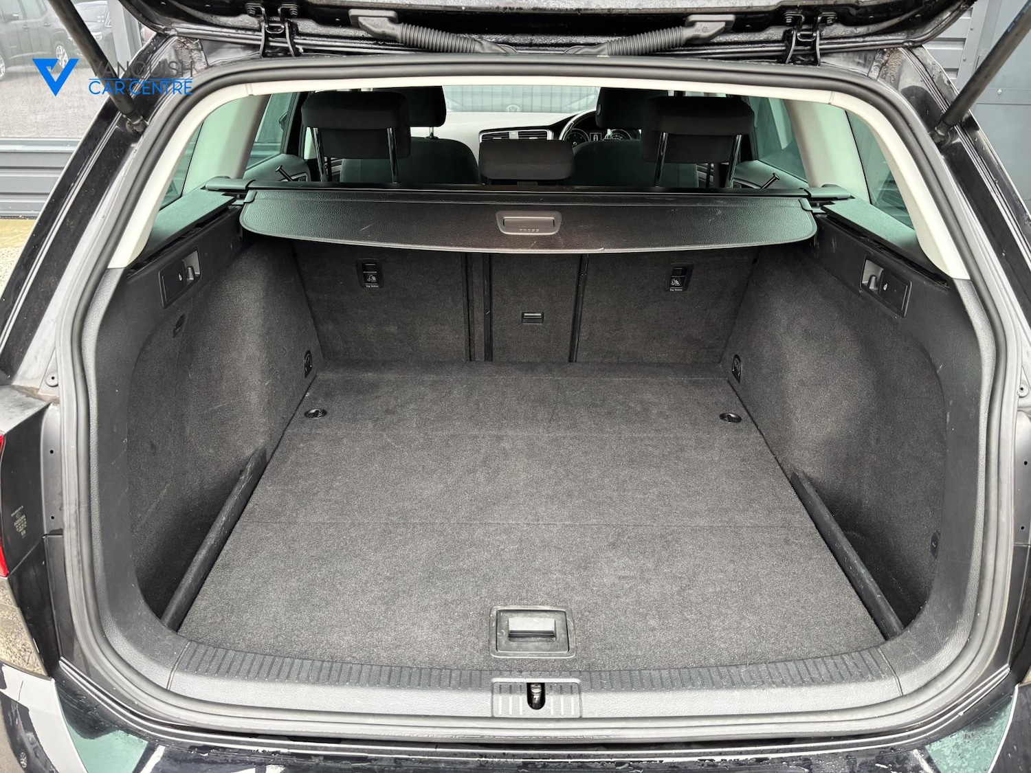 Used Volkswagen Golf 2018 for sale - 76616115: Photo 15