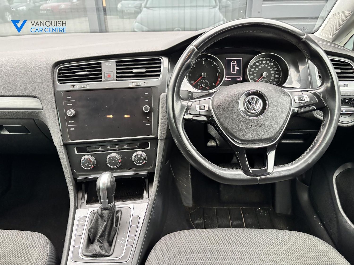 Used Volkswagen Golf 2018 for sale - 76616115: Photo 17