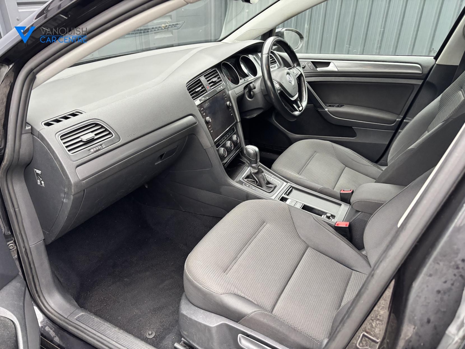 Used Volkswagen Golf 2018 for sale - 76616115: Photo 33