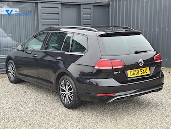 Used Volkswagen Golf 2018 for sale - 76616115: Photo