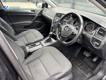 Used Volkswagen Golf 2018 for sale - 76616115: Photo