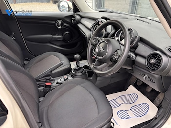 Used MINI Hatch 2018 for sale - 77435291: Photo