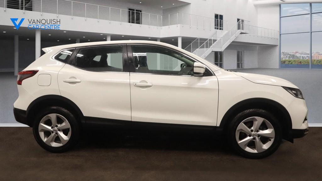 Used Nissan Qashqai 2017 for sale - 77476657: Photo 5
