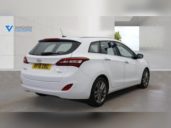 Used Hyundai i30 2018 for sale - 78509033: Photo