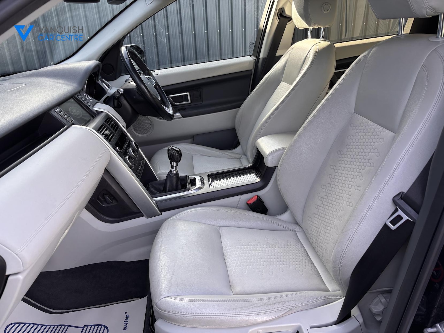 Used Land Rover Discovery Sport 2017 for sale - 77616303: Photo 30