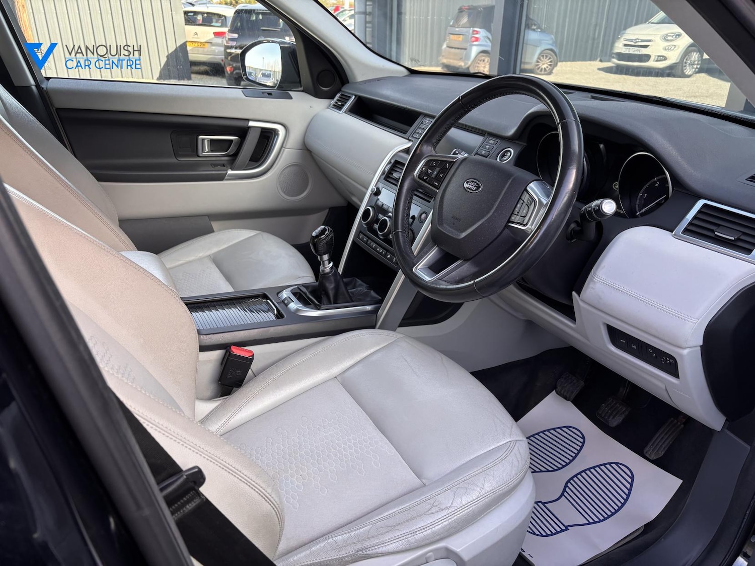 Used Land Rover Discovery Sport 2017 for sale - 77616303: Photo 4