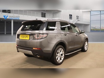 Used Land Rover Discovery Sport 2018 for sale - 77981214: Photo