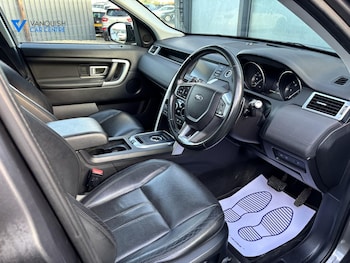 Used Land Rover Discovery Sport 2016 for sale - 77039655: Photo