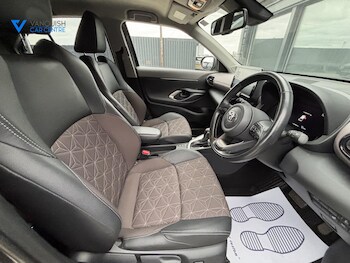 Used Toyota Yaris Cross 2023 for sale - 77682240: Photo