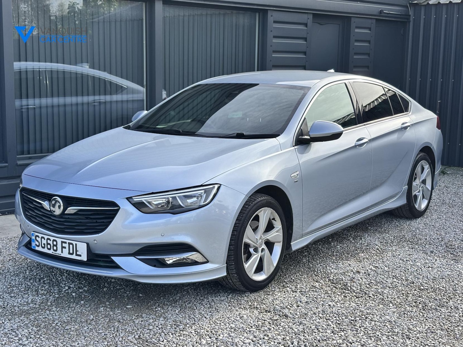 Used Vauxhall Insignia 2018 for sale - 76616129: Photo 1