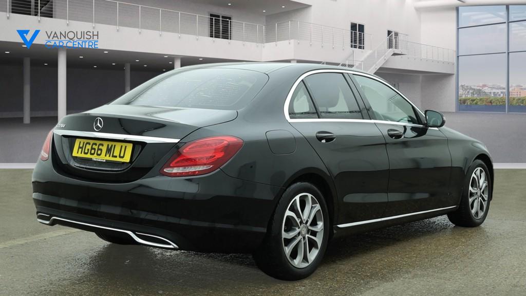 Used Mercedes-Benz C Class 2016 for sale - 77528272: Photo 2