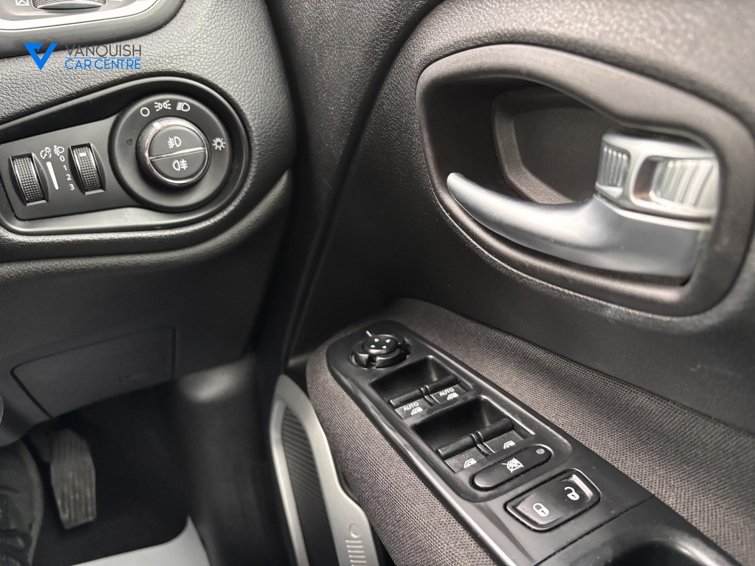 Used Jeep Renegade 2016 for sale - 77314293: Photo 35