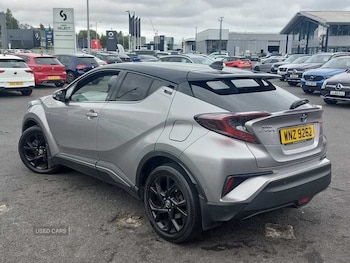 Used Toyota C-HR 2017 for sale - 75647532: Photo