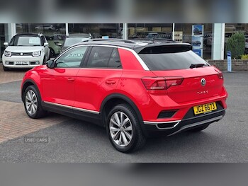 Used Volkswagen T-Roc 2018 for sale - 76513959: Photo