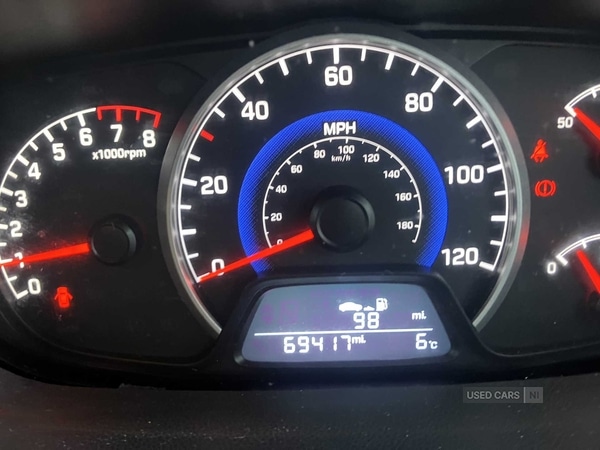 Used Hyundai i10 2018 for sale - 77396840: Photo 5