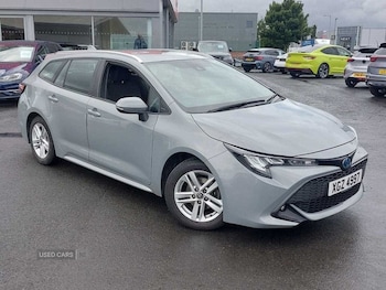 2022 - 1.8 VVT-i Hybrid Icon 5dr CVT