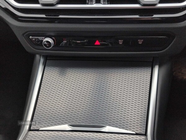 Used BMW 3 Series 2024 for sale - 77306689: Photo 32