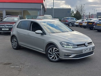 Volkswagen - Golf