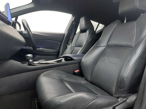 Used Toyota C-HR 2017 for sale - 76474219: Photo 8