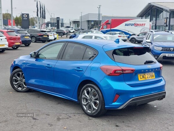 Used Ford Focus 2023 for sale - 75402871: Photo 2