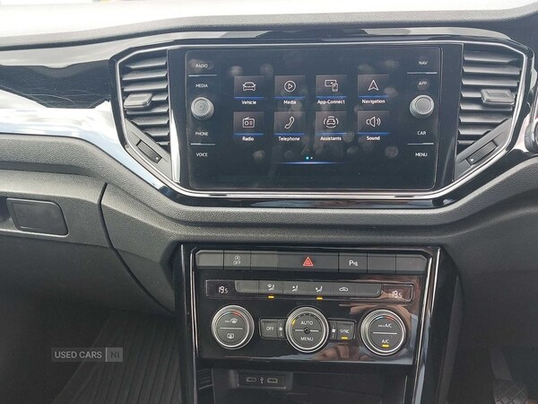 Used Volkswagen T-Roc 2021 for sale - 76085826: Photo 31