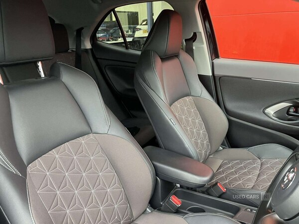 Used Toyota Yaris Cross 2023 for sale - 77840370: Photo 11