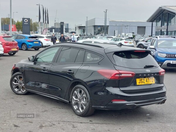 Used Ford Focus 2022 for sale - 75175417: Photo 2