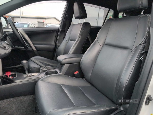 Used Toyota RAV4 2017 for sale - 78020741: Photo 8