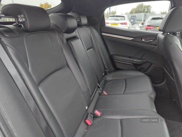 Used Honda Civic 2018 for sale - 76285101: Photo 13