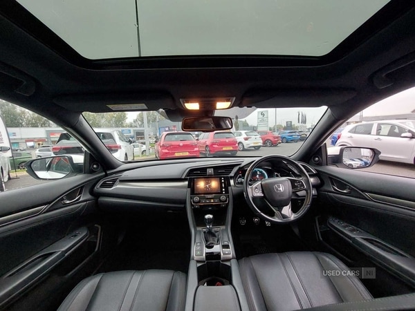 Used Honda Civic 2018 for sale - 76285101: Photo 16