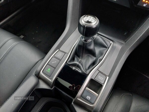 Used Honda Civic 2018 for sale - 76285101: Photo 25