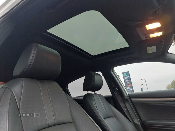 Used Honda Civic 2018 for sale - 76285101: Photo 29