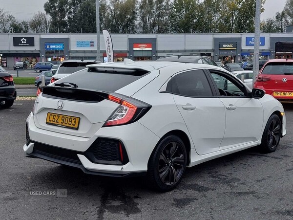 Used Honda Civic 2018 for sale - 76285101: Photo 32