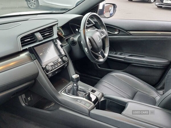 Used Honda Civic 2018 for sale - 76285101: Photo 7