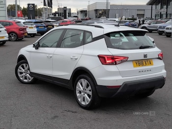 Used SEAT Arona 2018 for sale - 76248235: Photo 2