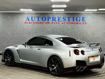 Used Nissan GT-R 2010 for sale - 75575745: Photo