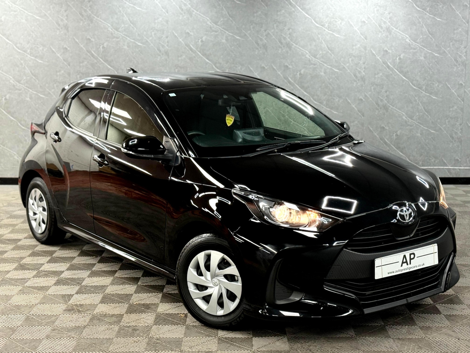 Used Toyota Yaris 2025 for sale - 76947142: Photo 25