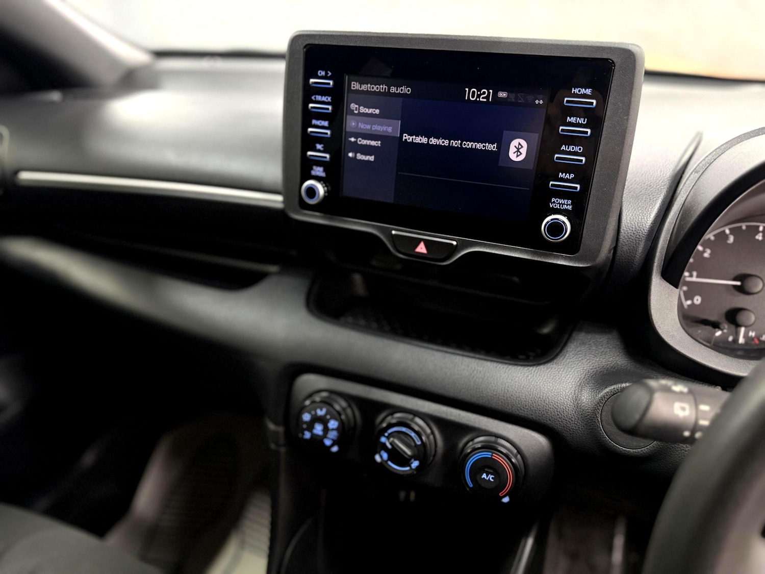 Used Toyota Yaris 2025 for sale - 76947142: Photo 49