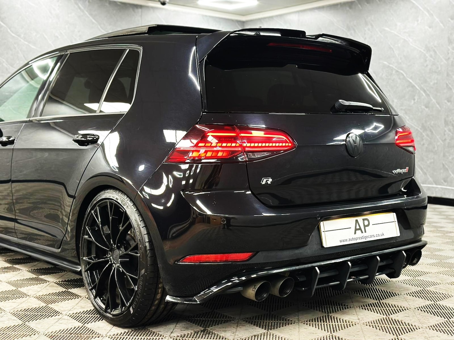 Used Volkswagen Golf 2018 for sale - 76557768: Photo 18