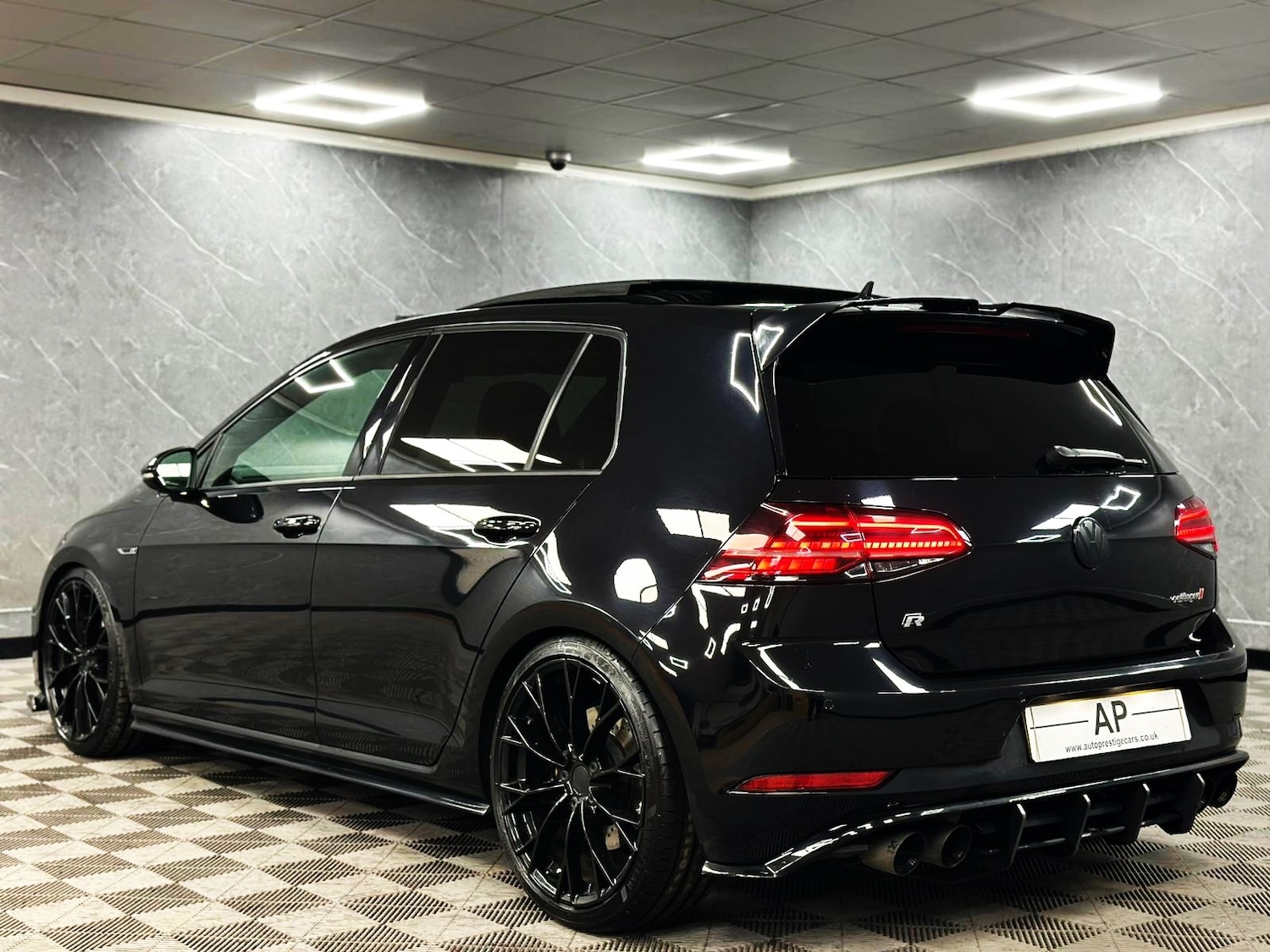 Used Volkswagen Golf 2018 for sale - 76557768: Photo 23