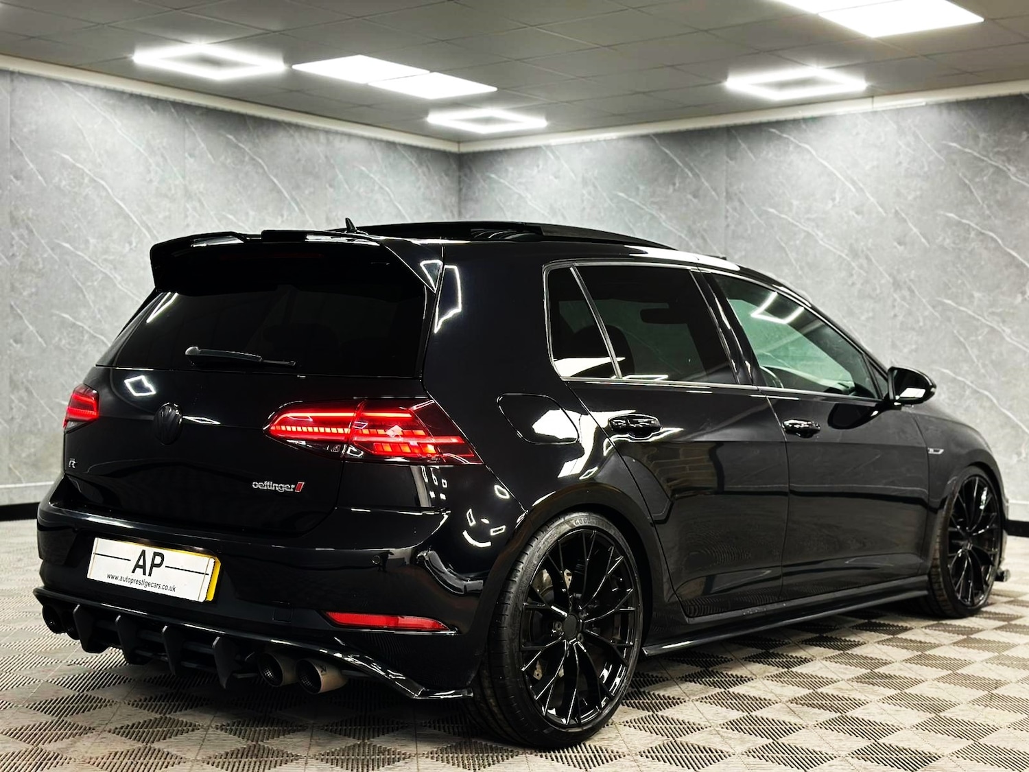 Used Volkswagen Golf 2018 for sale - 76557768: Photo 51